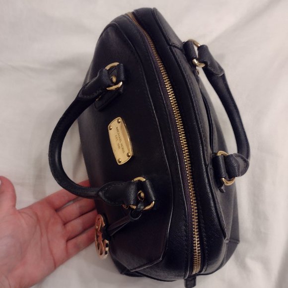 Black MICHAEL Michael Kors Purse - Picture 8 of 12